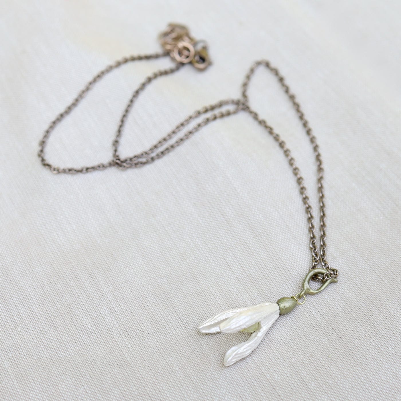 Load image into Gallery viewer, NKL Snowdrops Dainty Pendant
