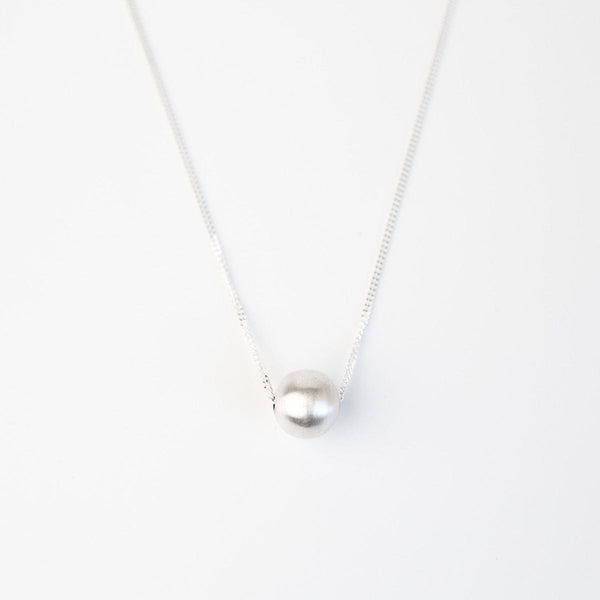 Single silver hot sale ball necklace