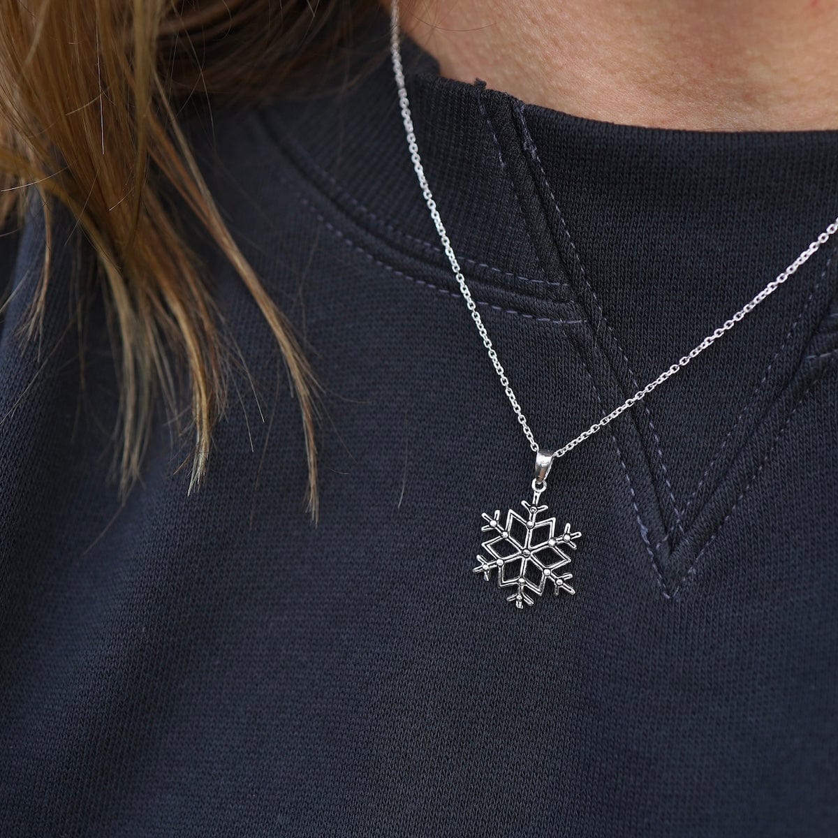 NKL Sterling Silver Snowflake Pendant Necklace