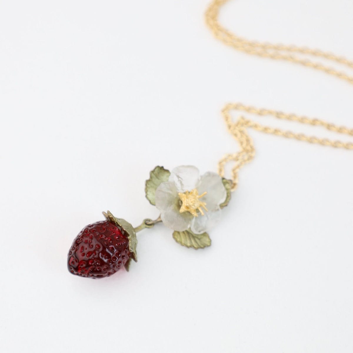 Load image into Gallery viewer, NKL Strawberry Flower Pendant Necklace
