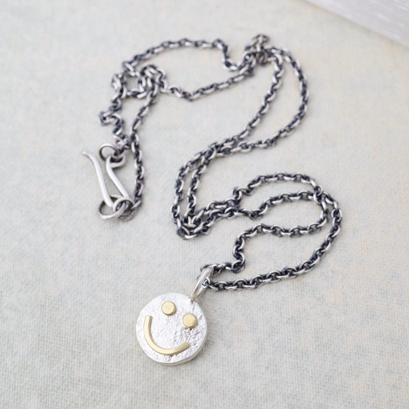 Tiny Happy Face Necklace in Sterling Silver – Dandelion Jewelry