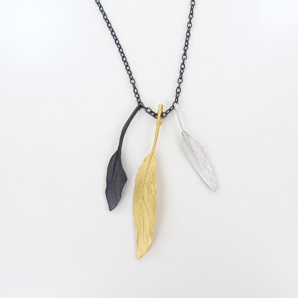 NKL TRI COLOR FEATHER PENDANT NECKLACE