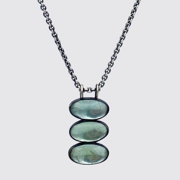 Load image into Gallery viewer, NKL Triple Glowing Apatite Oval Cabochon Pendant Necklace
