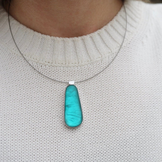 NKL Turquoise Oval Pendant Necklace