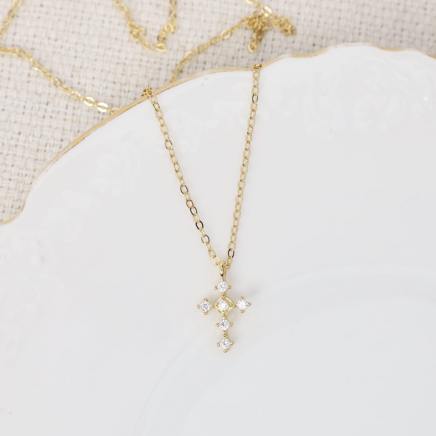 NKL-VRM 18k Gold Vermeil CZ Cross Necklace