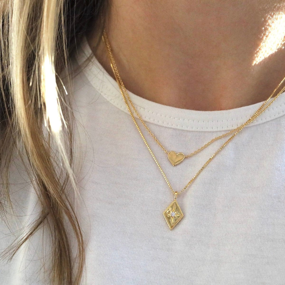 NKL-VRM Flat Heart Necklace - Gold Vermeil