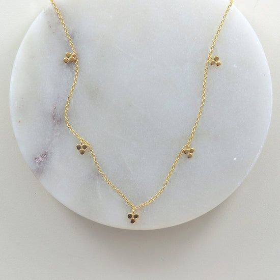 Load image into Gallery viewer, NKL-VRM GOLD THREE DOT STATION NECKLACE
