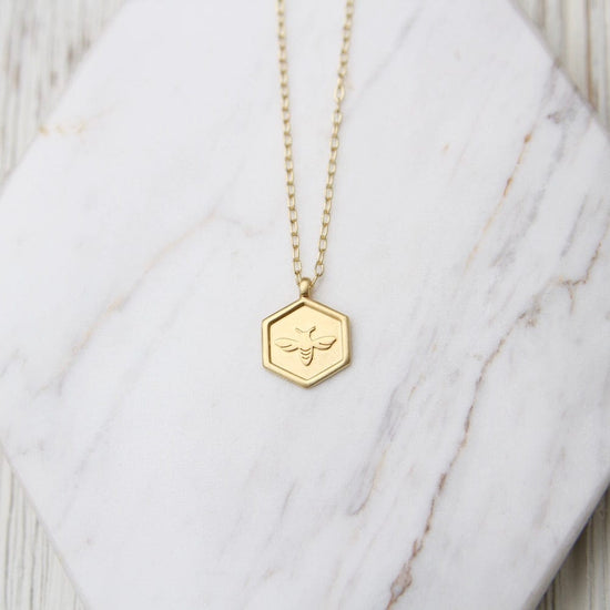 NKL-VRM Hex with Bee Necklace - Brushed Gold Vermeil