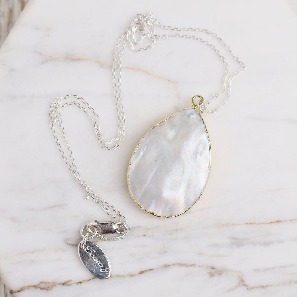 
                  
                    NKL-VRM Mother of Pearl Teardrop Pendant Necklace
                  
                