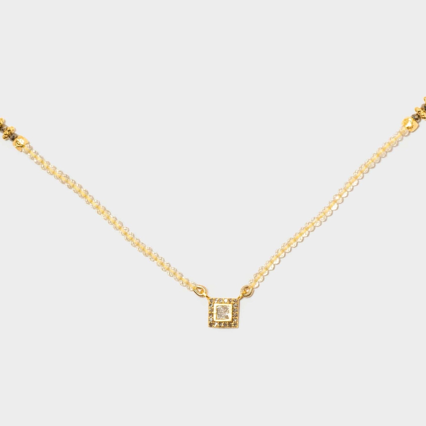 NKL-VRM Nero Beaded Necklace