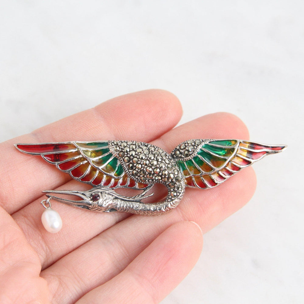 
                      
                        PIN Art Nouveau Flying Crane Pin
                      
                    