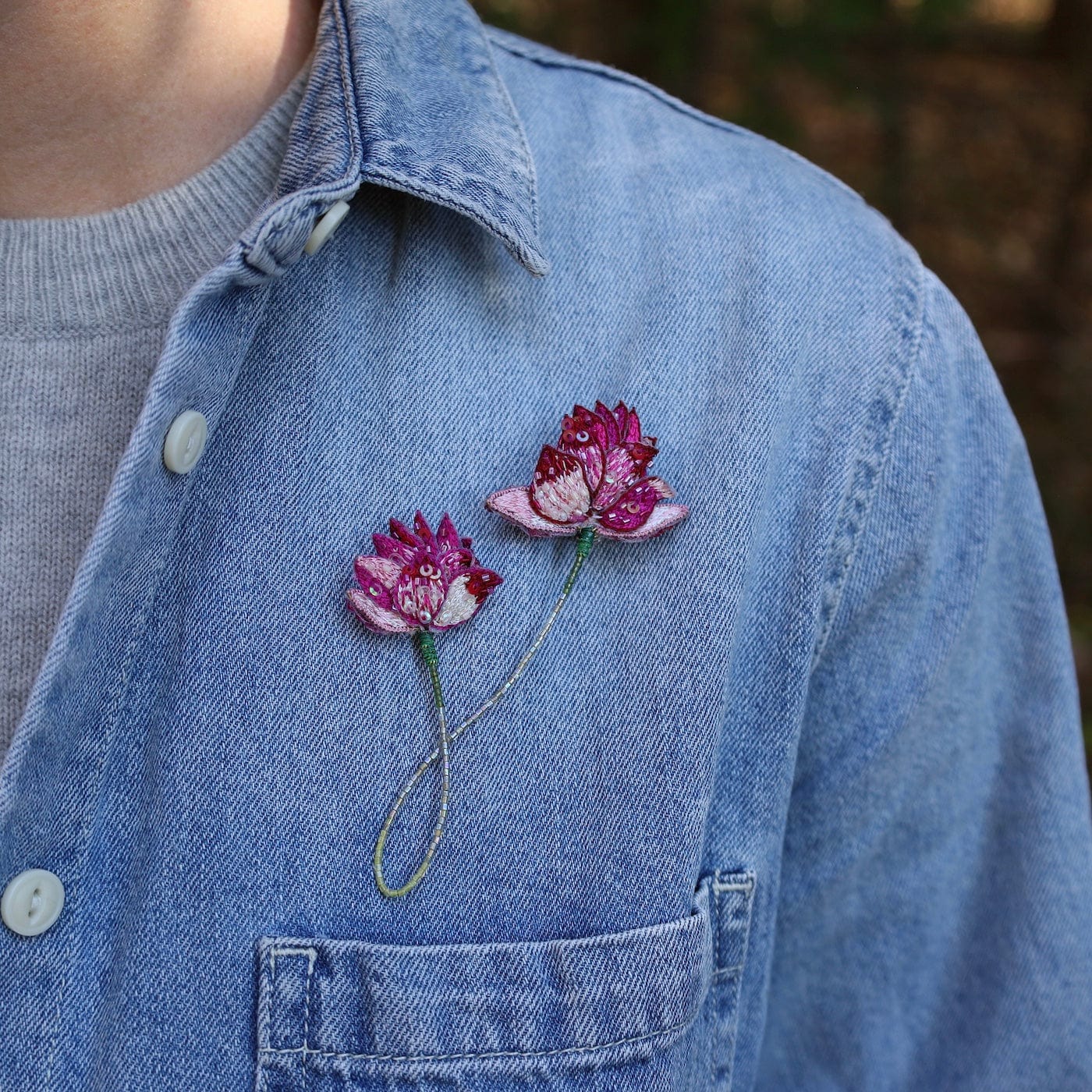 PIN Blooming Lotus Brooch Pin
