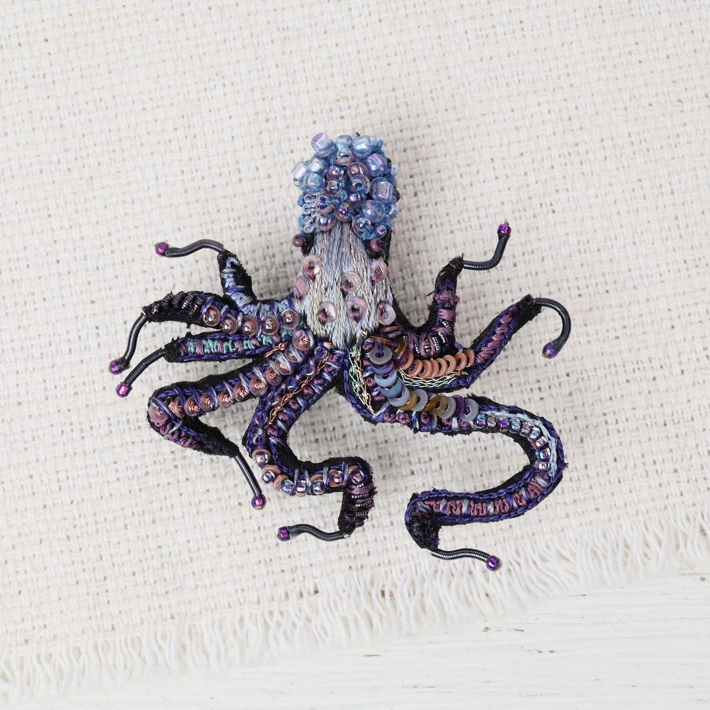 PIN Common Octopus Brooch Pin