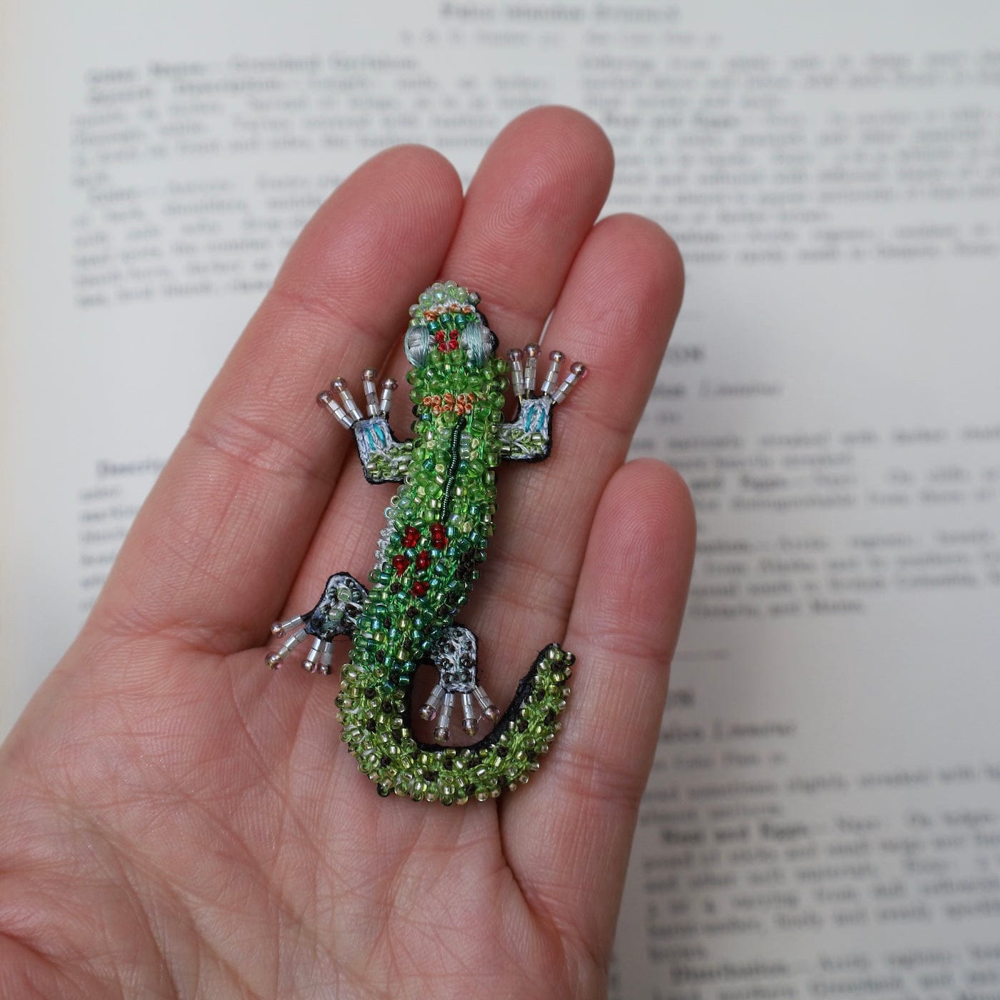 PIN Day Gecko Brooch Pin