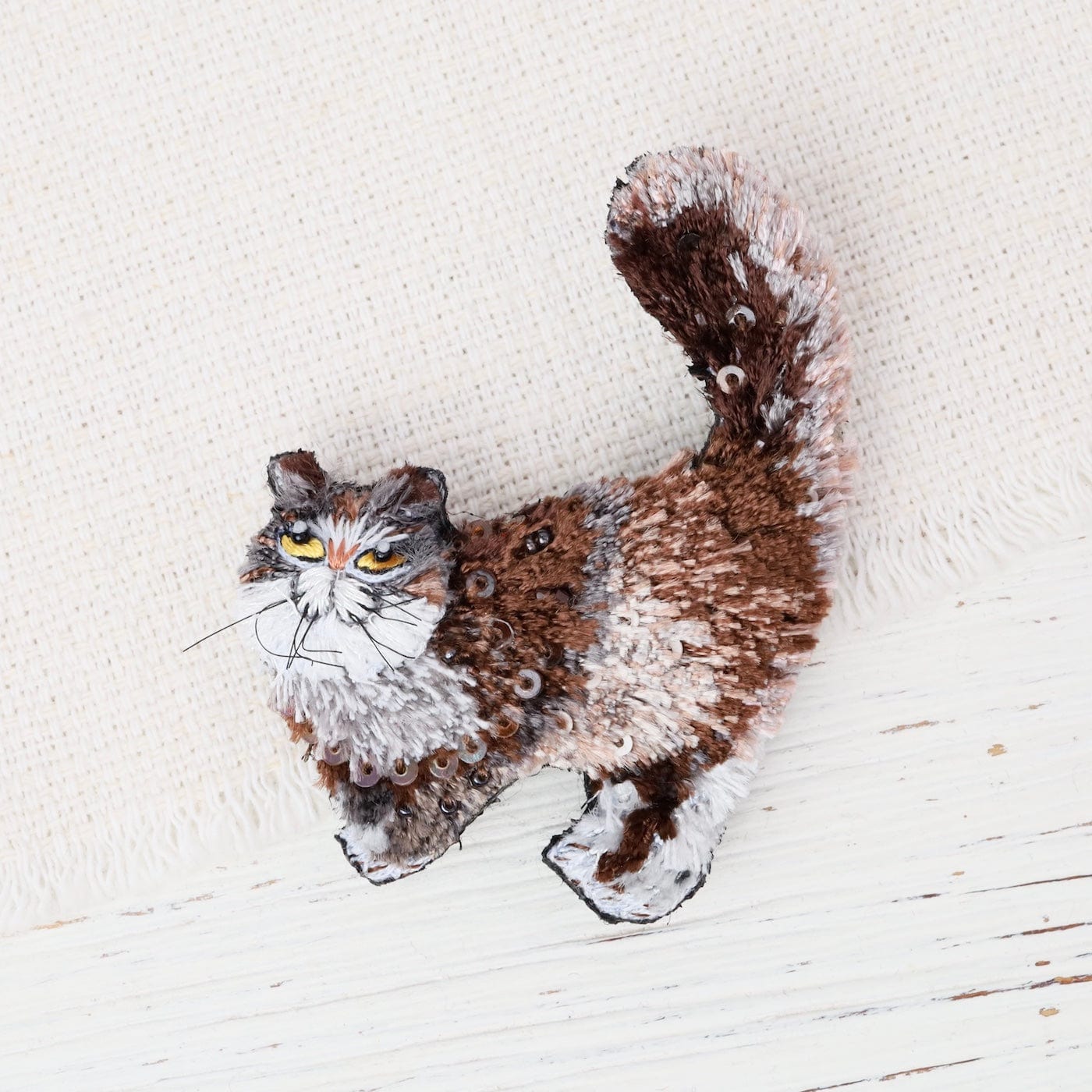 PIN Fluffy Cat Brooch Pin