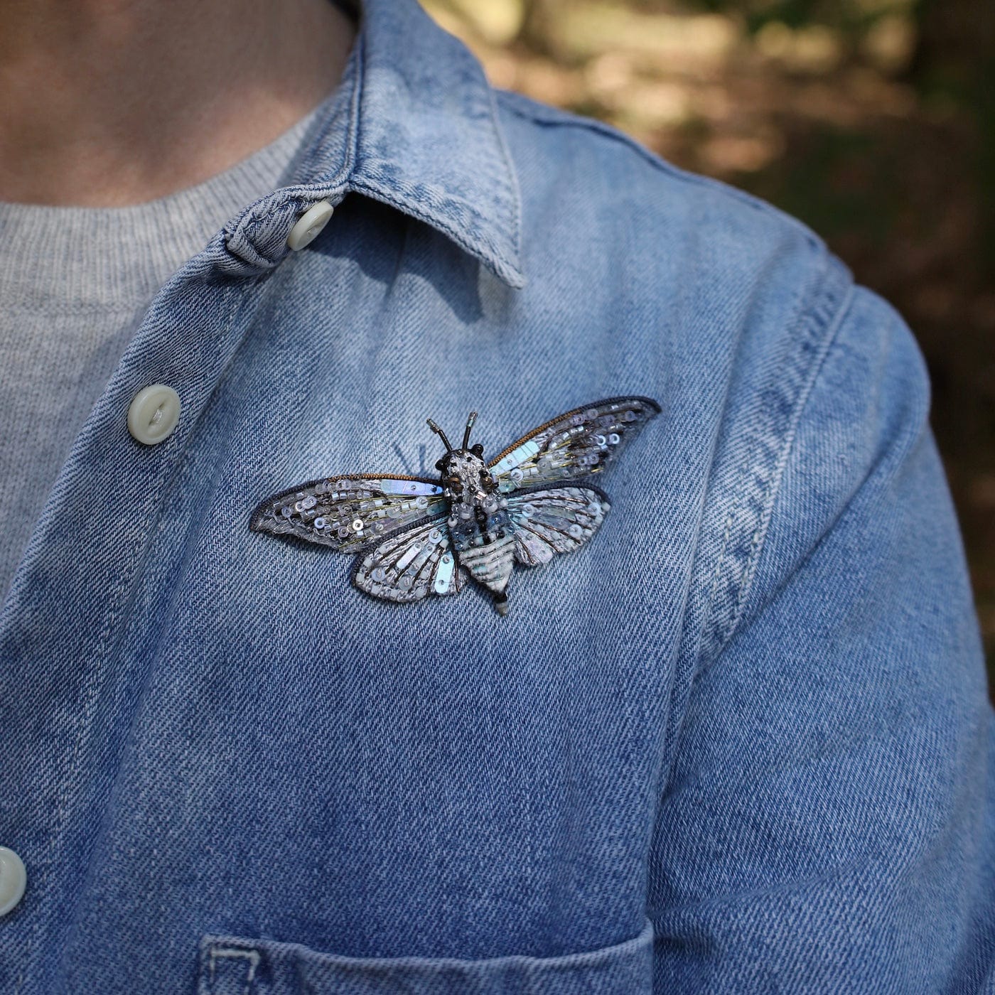 PIN Ghost Cicada Brooch Pin