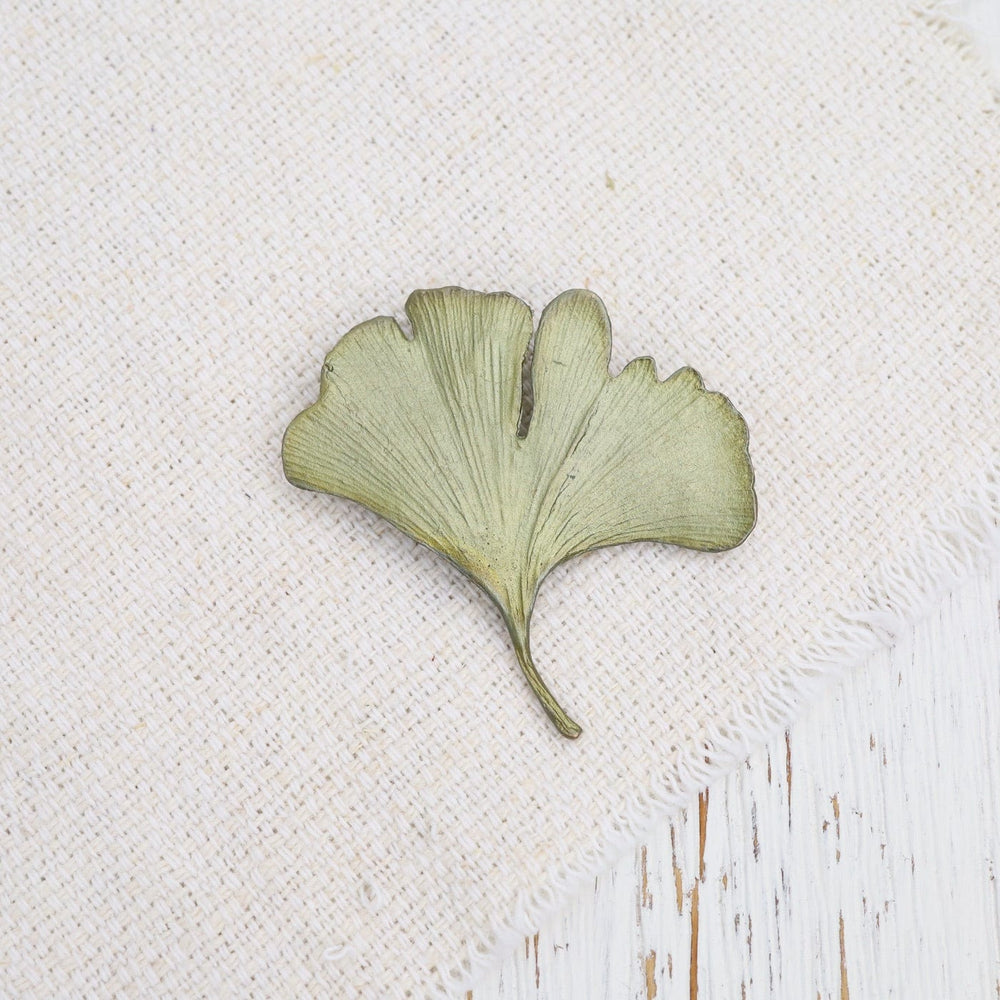 
                      
                        PIN Ginkgo Small Pin
                      
                    