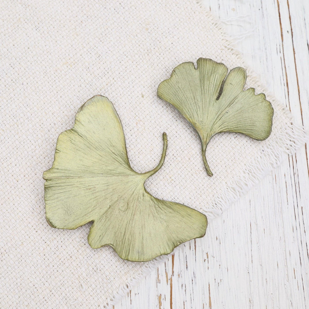 
                      
                        PIN Ginkgo Small Pin
                      
                    