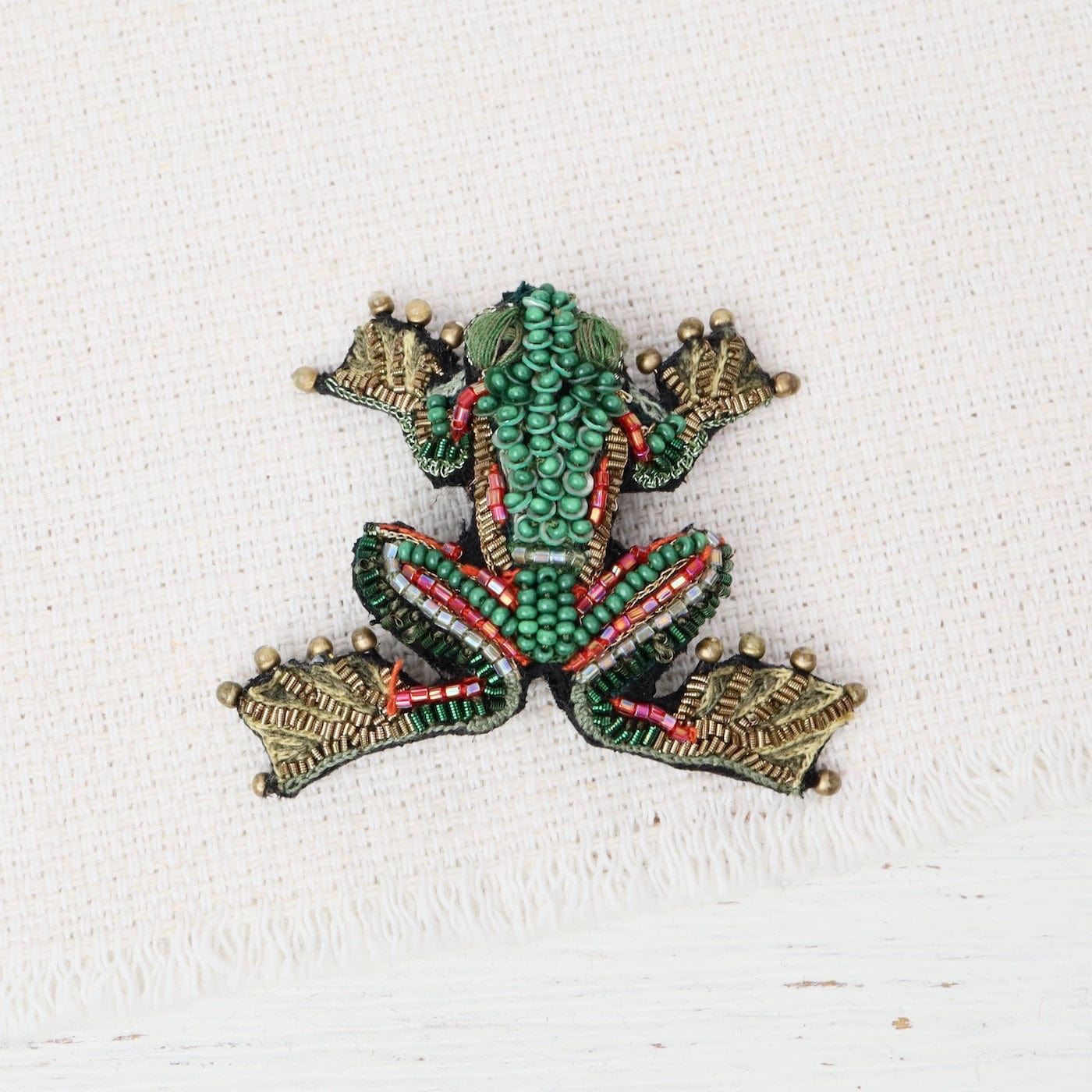 PIN Green Flying Frog Brooch Pin