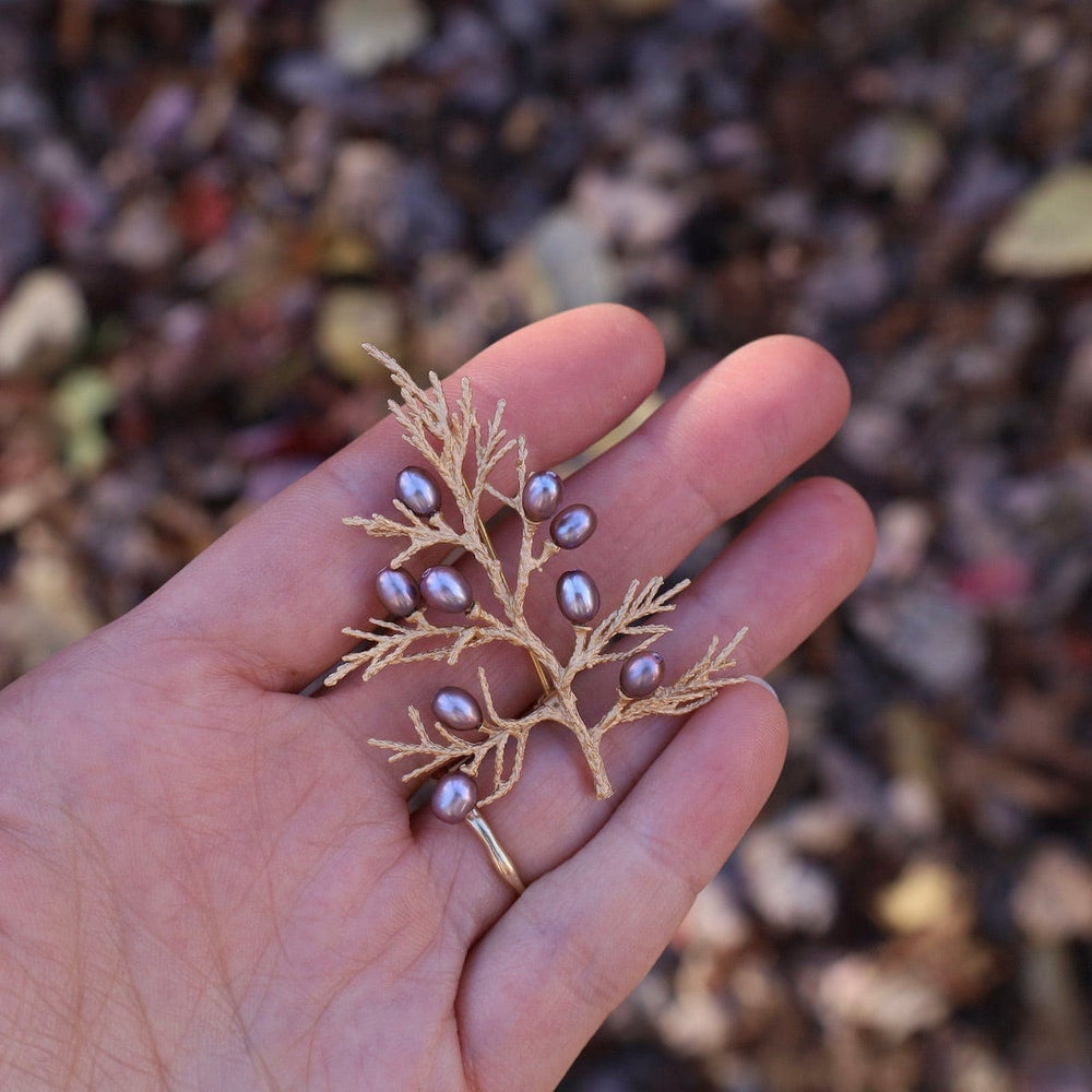 
                  
                    PIN Juniper Brooch
                  
                