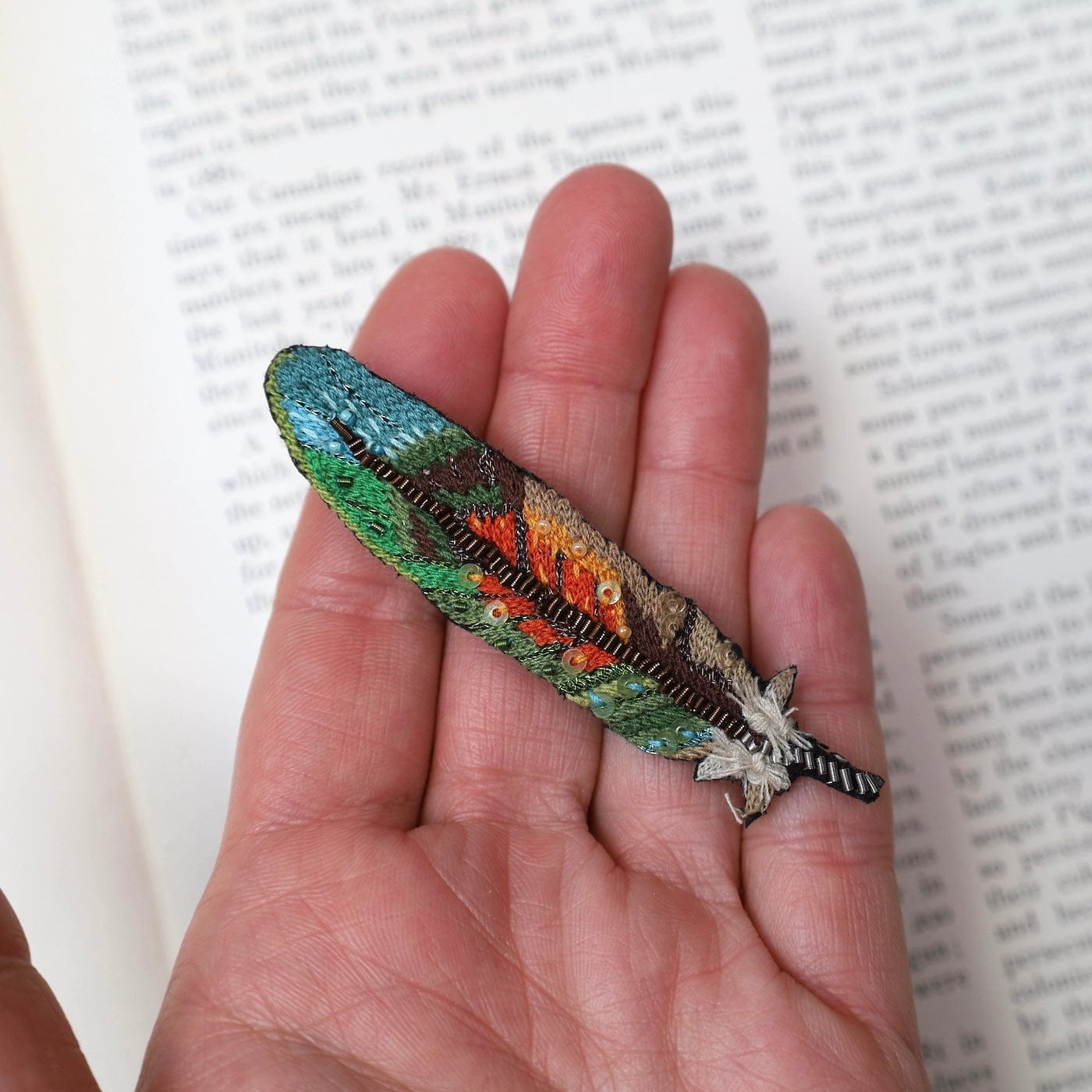 PIN Love Bird Feather Brooch Pin