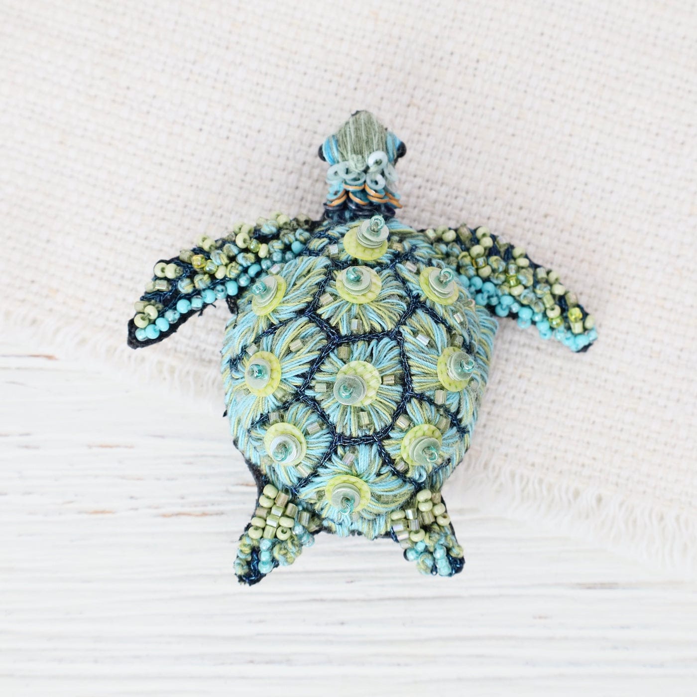 PIN Pacific Sea Turtle Brooch Pin