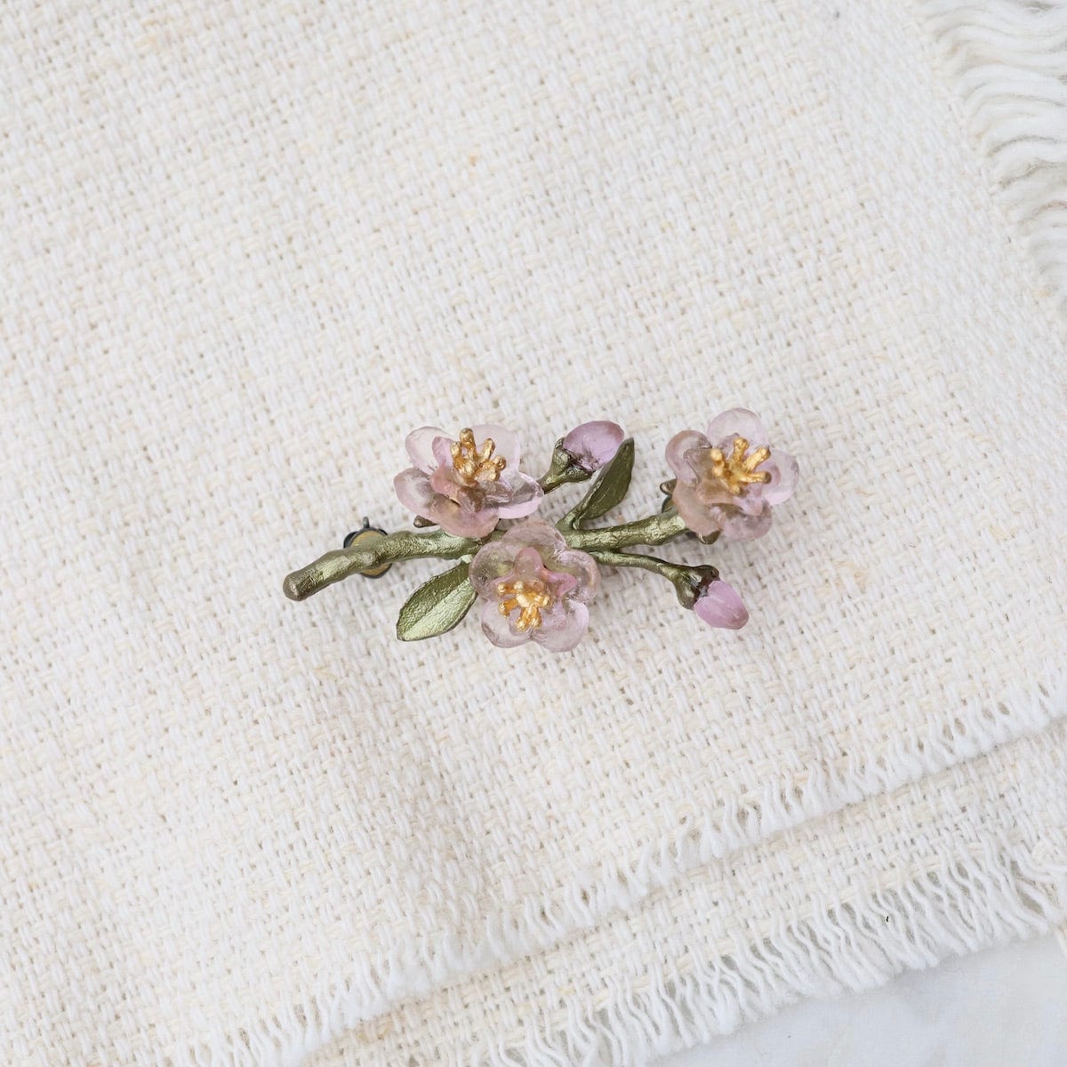 PIN Peach Blossom Dainty Brooch