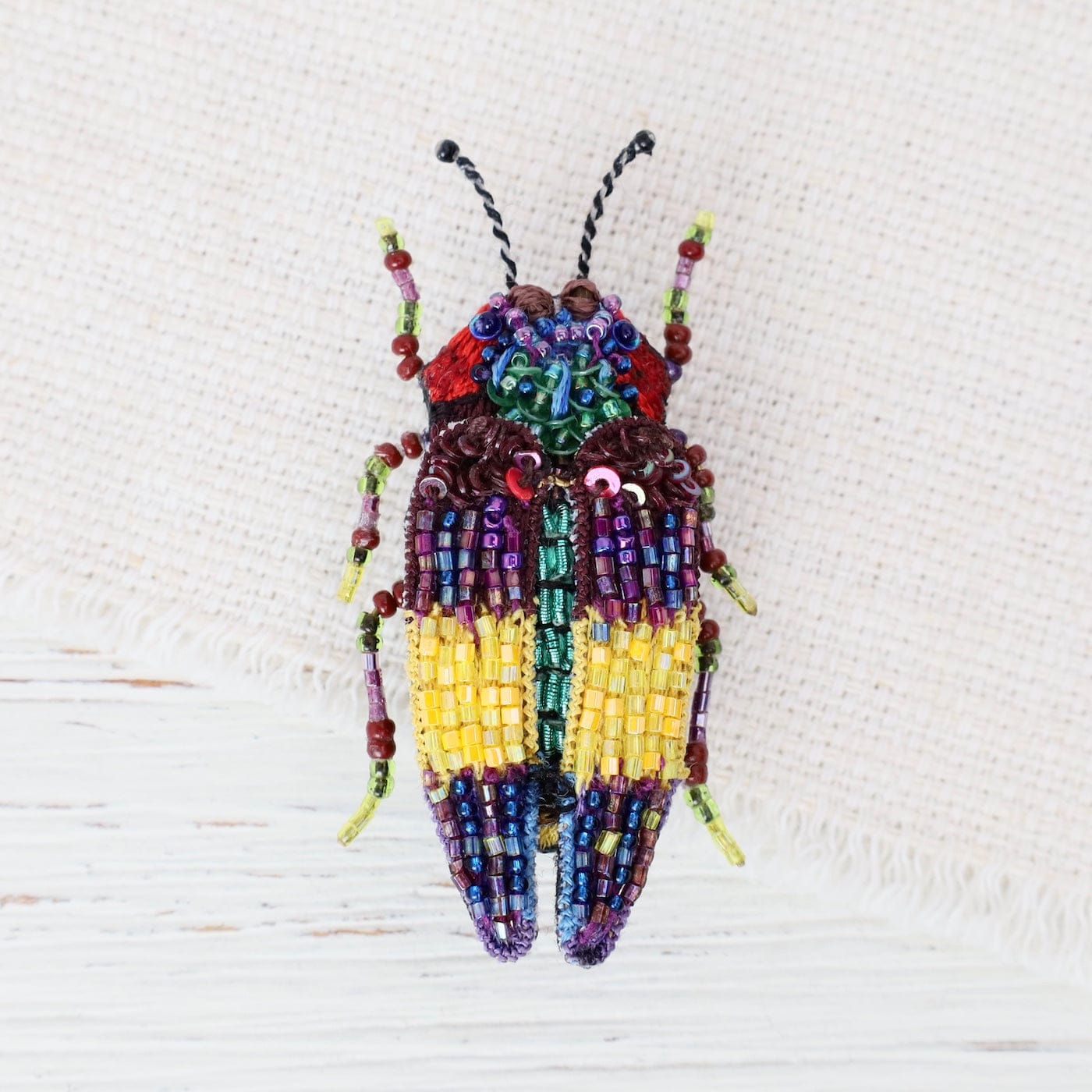 PIN Rebbie's Jewel Beetle Brooch Pin
