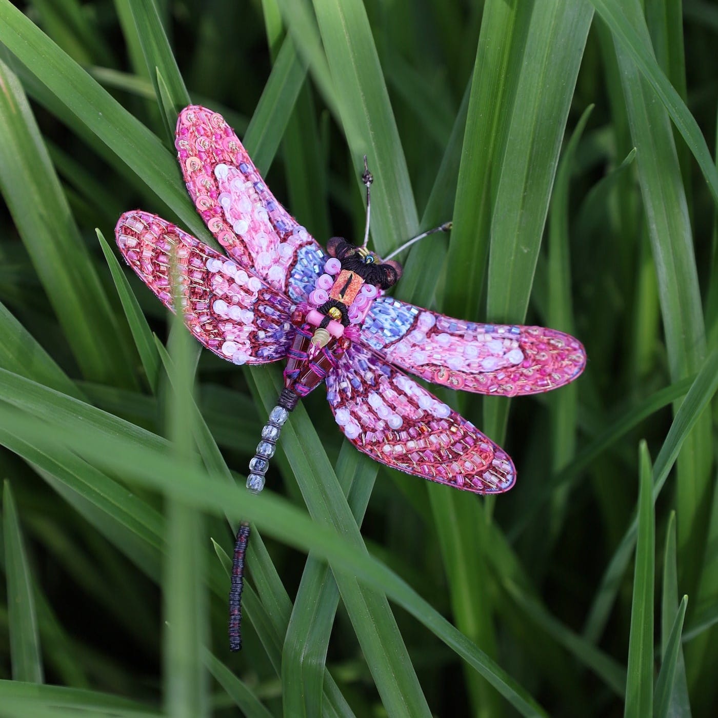 PIN Roseate Skimmer Dragonfly Brooch Pin