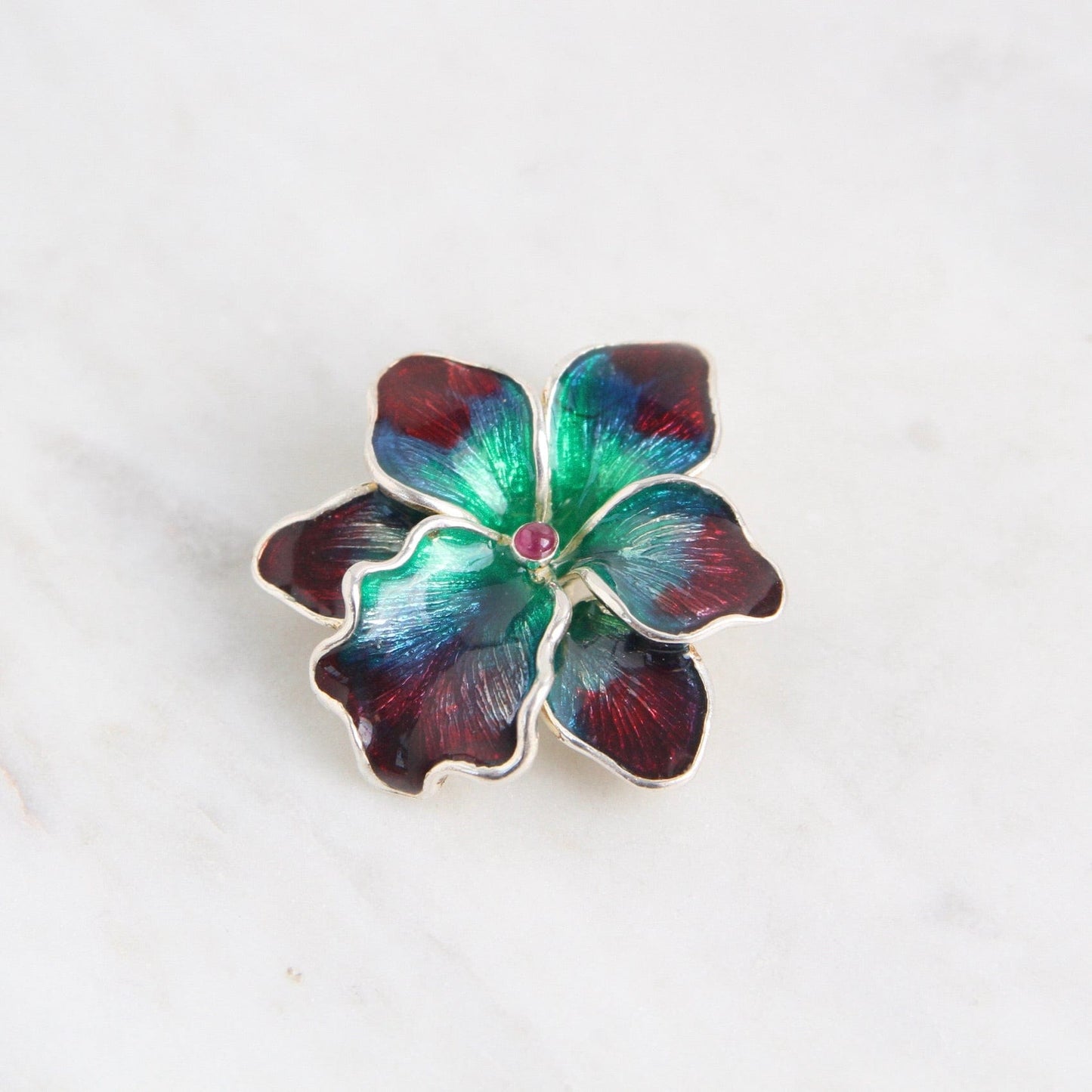PIN Small Enameled Orchid Pin