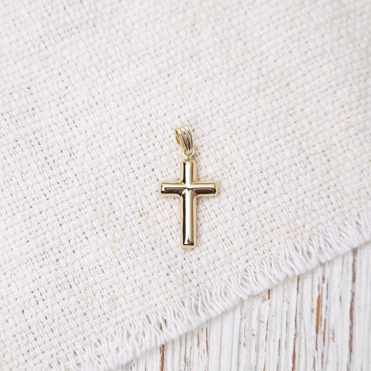 PND-14K 14k Small Plain Knife Edge Cross Pendant