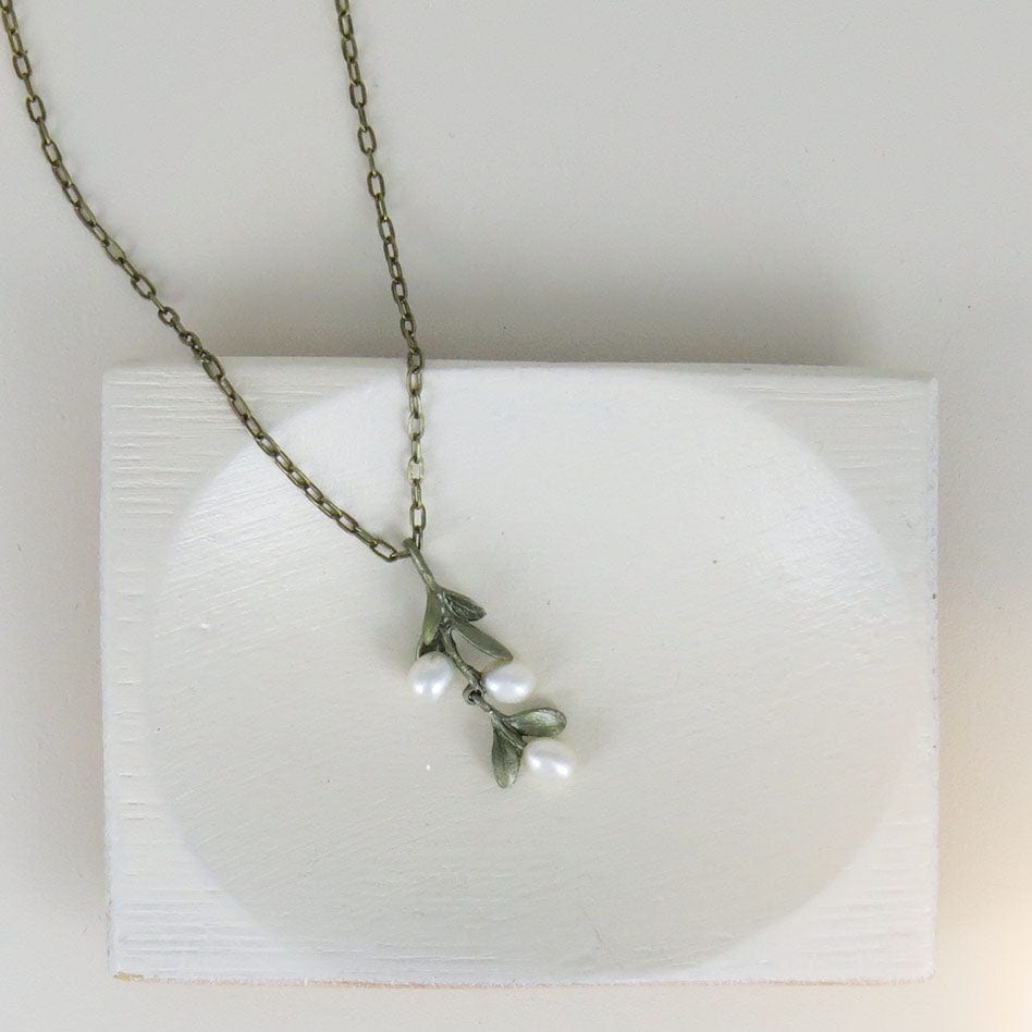 PND Boxwood Pearl Pendant Necklace