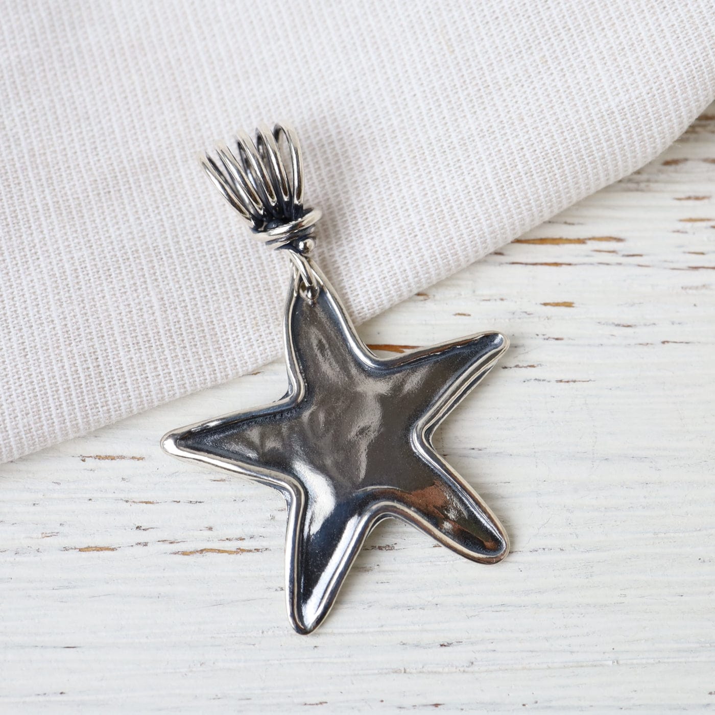 Load image into Gallery viewer, PND Star Pendant
