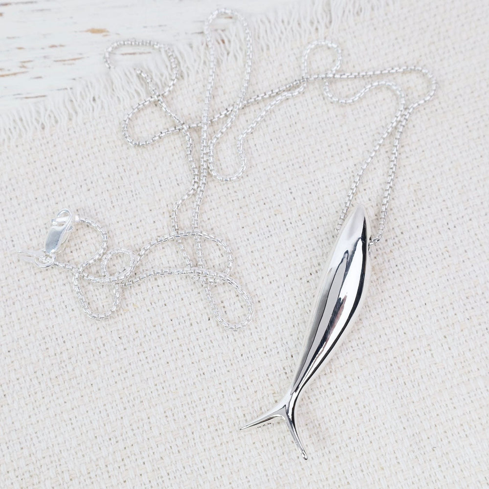 PND Sterling Silver Solid Shiny Fish Pendant - on Roun