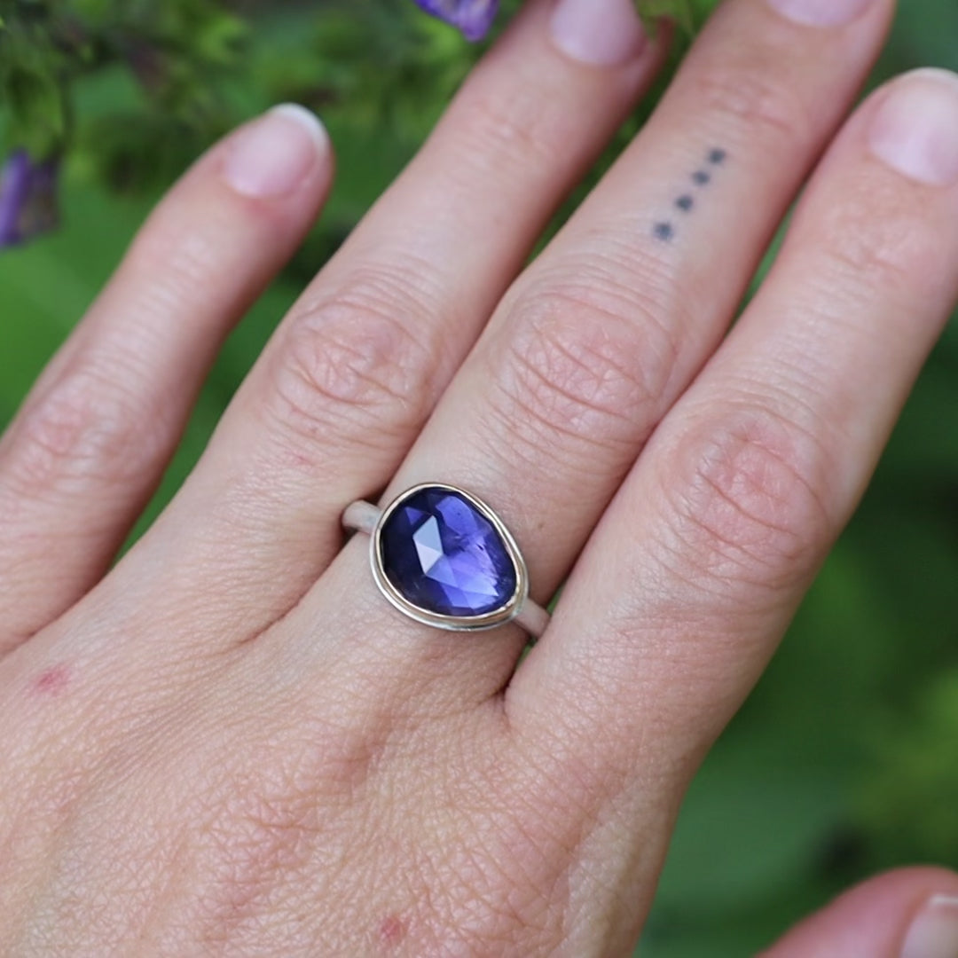 Load and play video in Gallery viewer, Sterling &amp;amp; 14K Gold Ring with Small Asymmetrical Rose Cut Iolite
