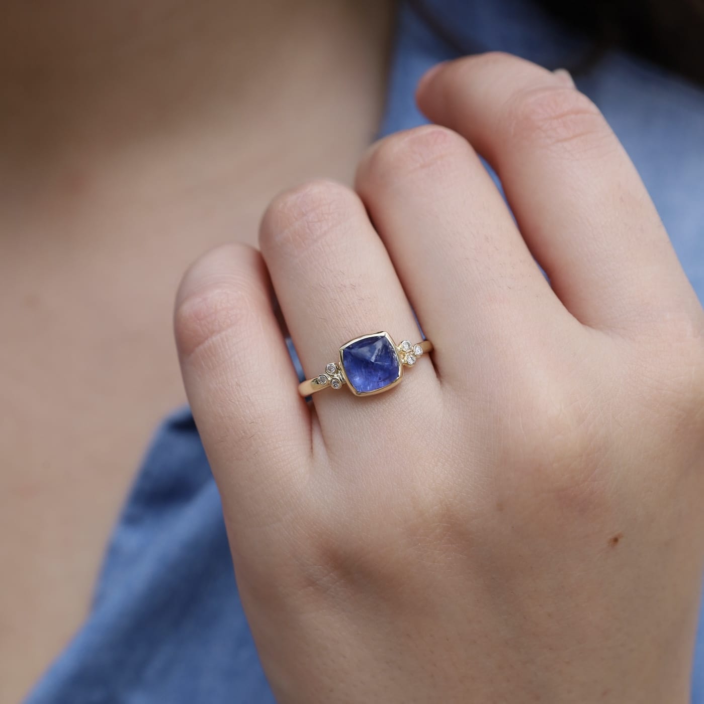 RNG-14K 14K Gold Tanzanite Sugarloaf Ring with Diamonds