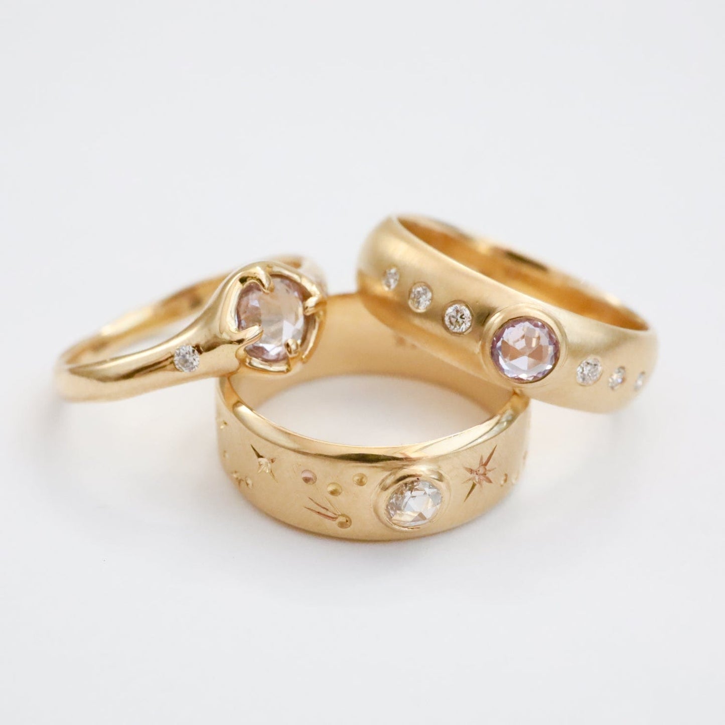 RNG-14K Gold Astraea Ring with White Diamond