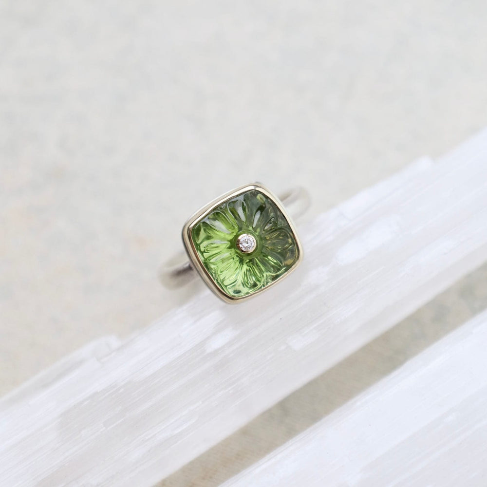 
                      
                        RNG-14K Jamie Joseph Carved Flower Peridot & Diamond Ring
                      
                    