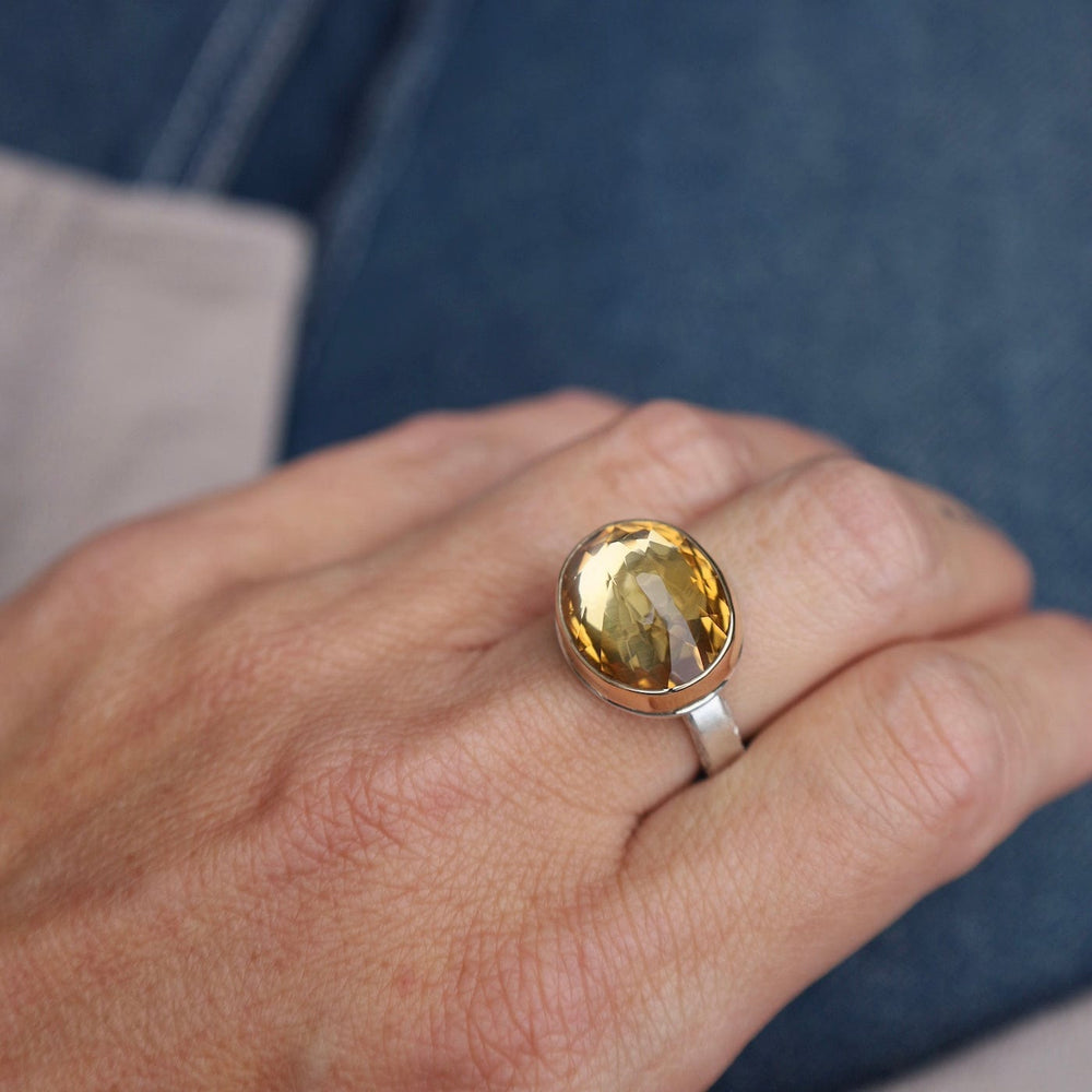 
                      
                        RNG-14K Jamie Joseph Oval Inverted Citrine Ring
                      
                    