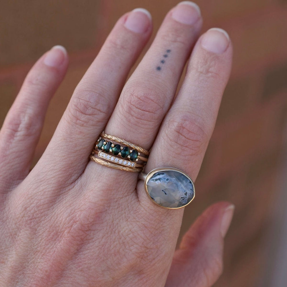 
                      
                        RNG-14K Jamie Joseph Oval Inverted Moss Agate Ring
                      
                    