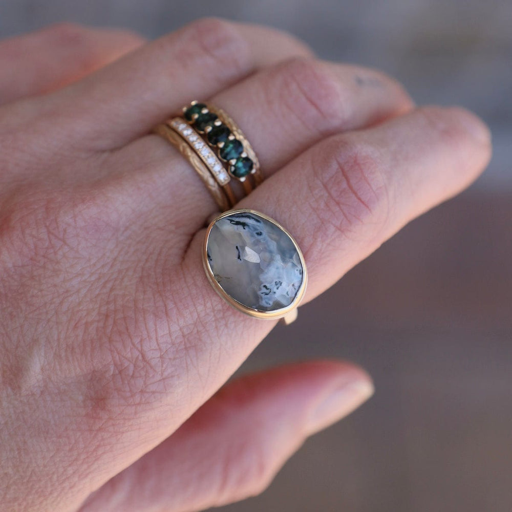 
                      
                        RNG-14K Jamie Joseph Oval Inverted Moss Agate Ring
                      
                    