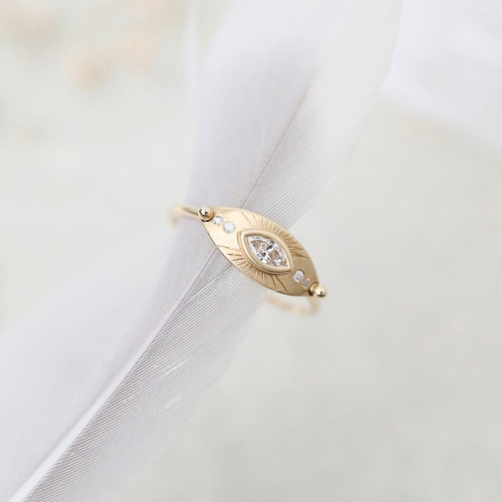 
                      
                        RNG-14K Large Sun Eye Diamond Ring
                      
                    