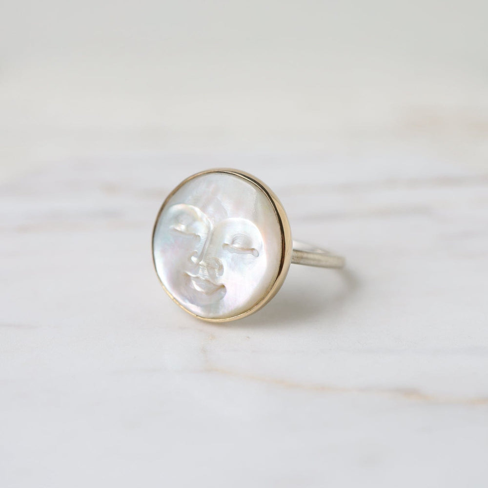 
                      
                        RNG-14K Lunarian Ring - Mother of Pearl
                      
                    