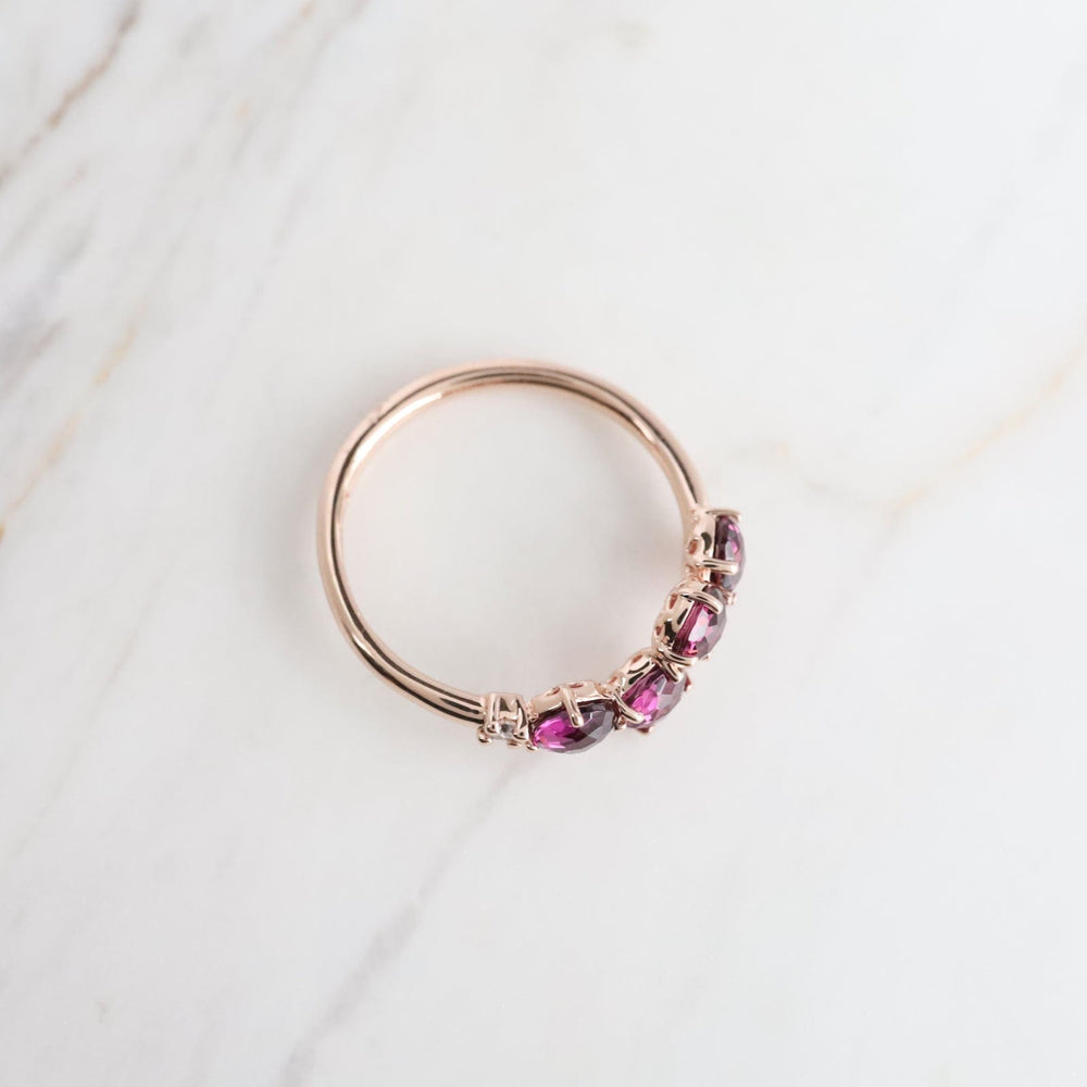 
                  
                    RNG-14K Rose Gold 4mm Round Rhodolite Ring
                  
                