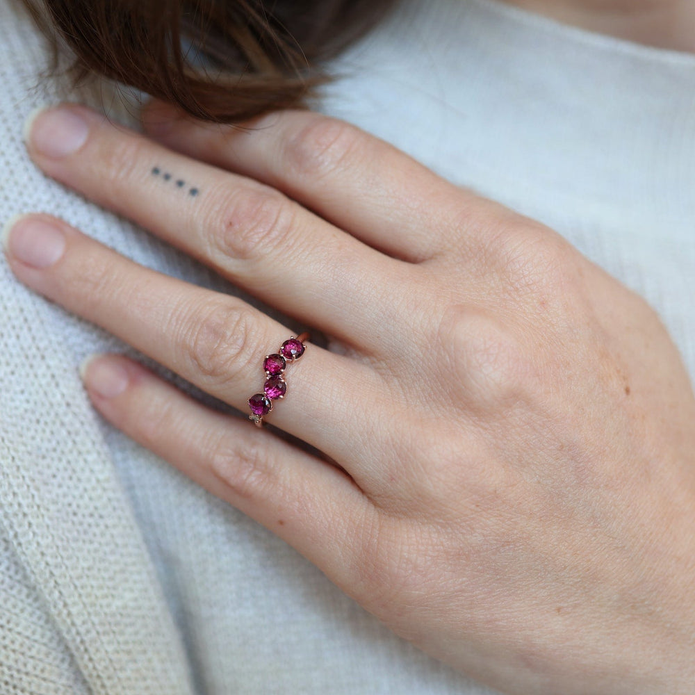 
                  
                    RNG-14K Rose Gold 4mm Round Rhodolite Ring
                  
                