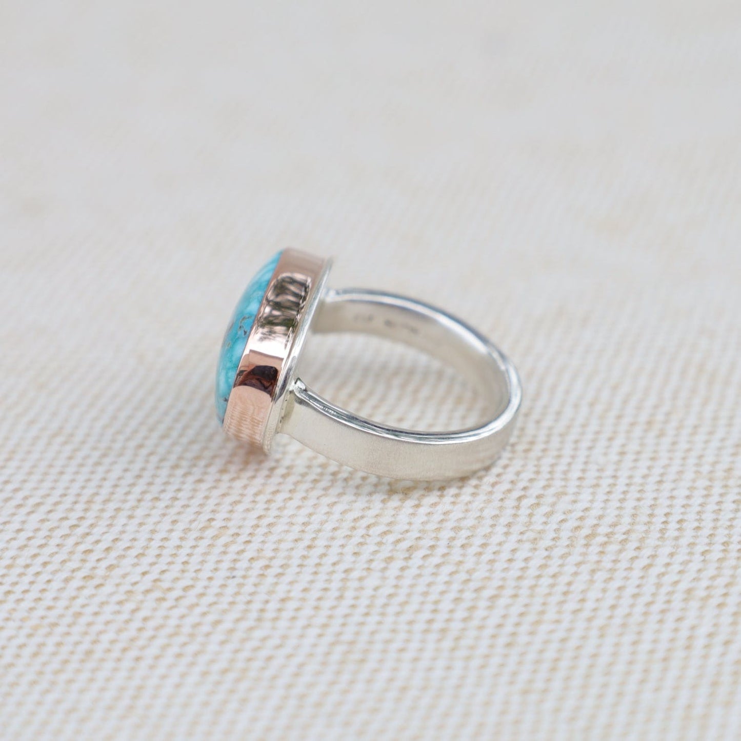 Load image into Gallery viewer, RNG-14K Sterling Silver &amp;amp; 14k Rose Gold Ring with Oval White Water Turquoise
