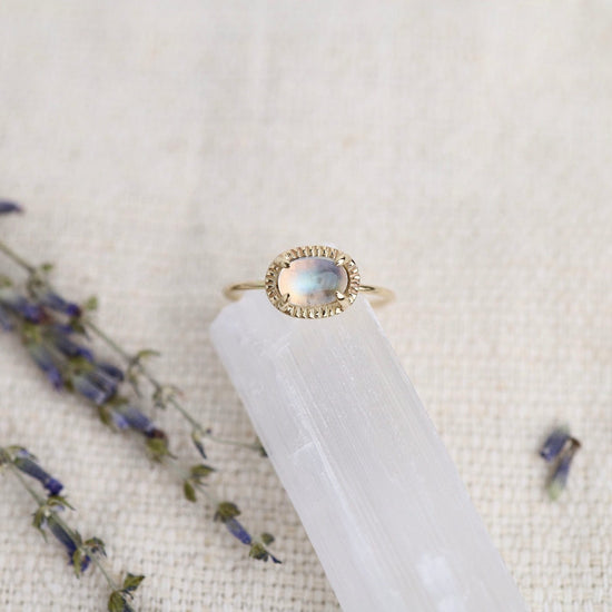 RNG-14K Swell Ring - Cabochon Moonstone