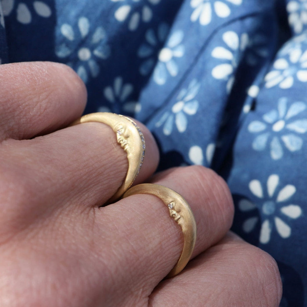 
                      
                        RNG-18K Crescent Moonface Ring
                      
                    