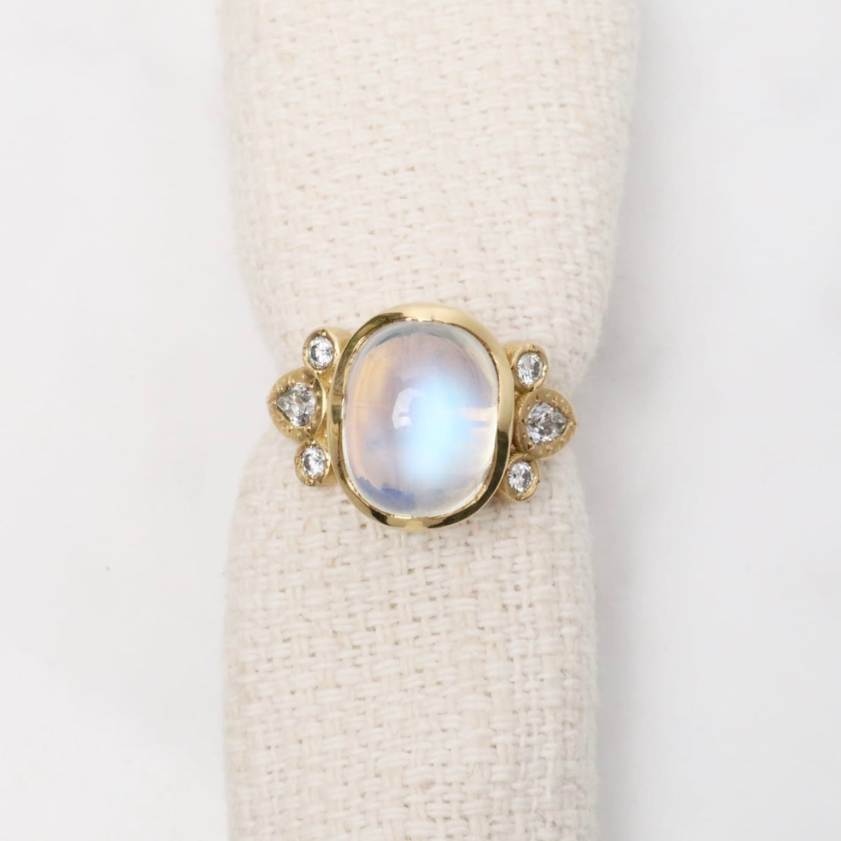 RNG-18K Moonstone Ring - Size 7