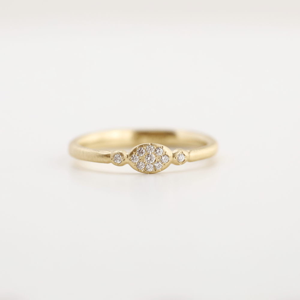 
                  
                    RNG-18K Oval Floret Diamond Charm Ring
                  
                